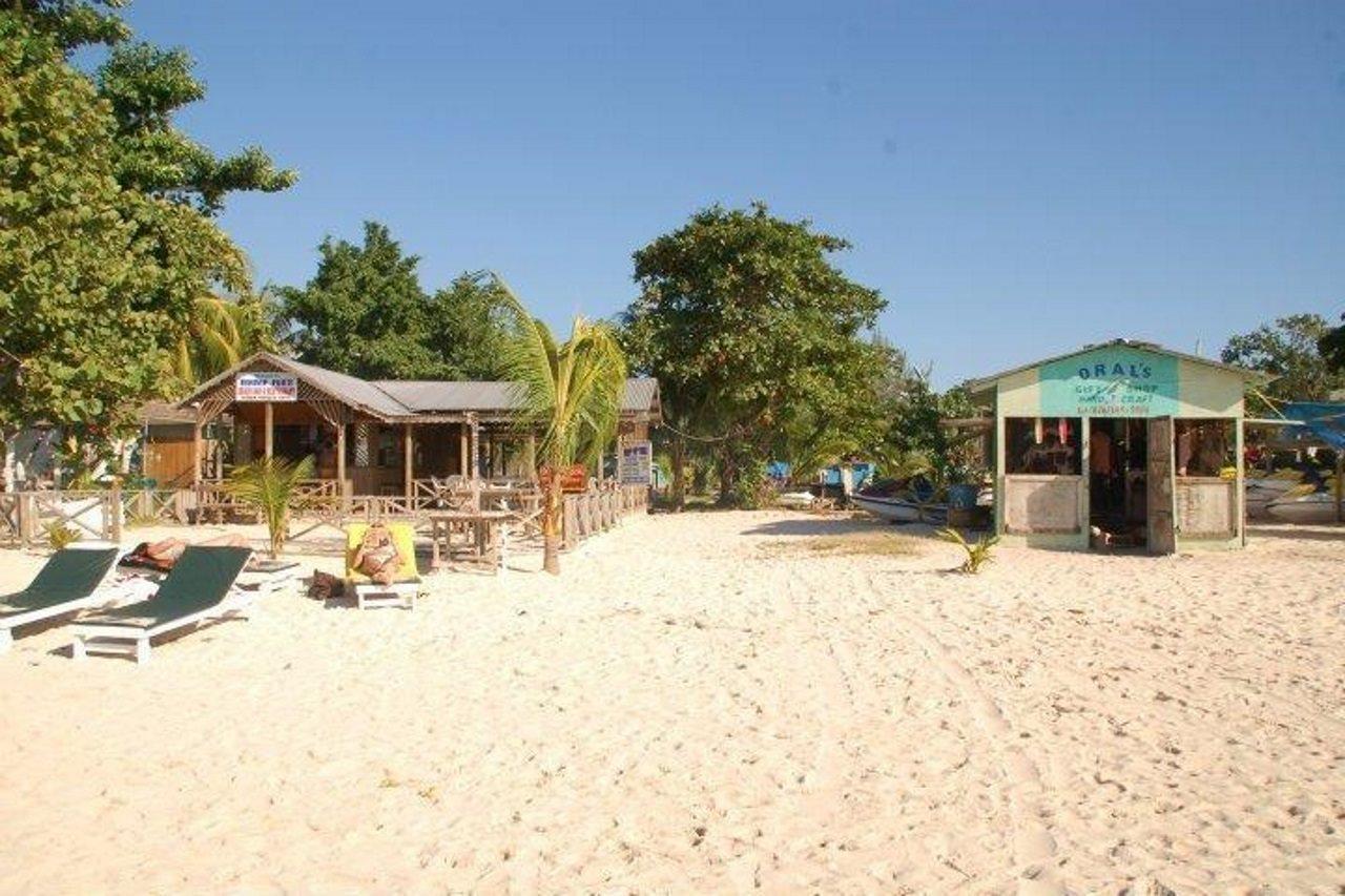 Hidden Paradise Resort Hotel Negril Exterior photo