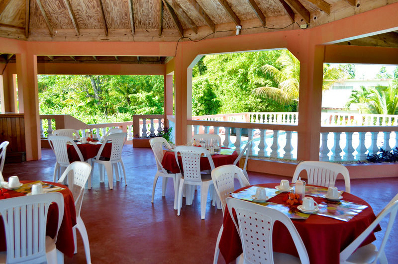 Hidden Paradise Resort Hotel Negril Exterior photo