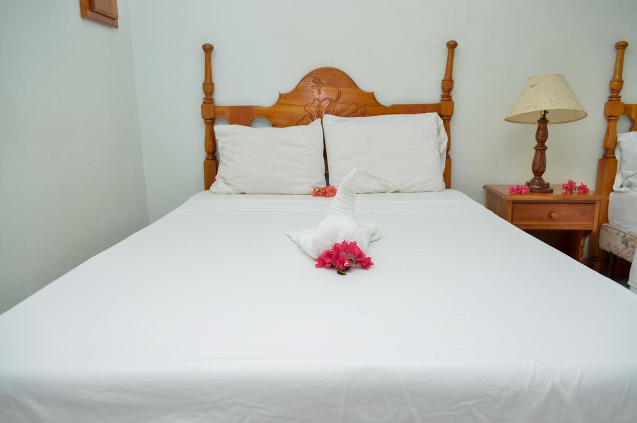Hidden Paradise Resort Hotel Negril Exterior photo